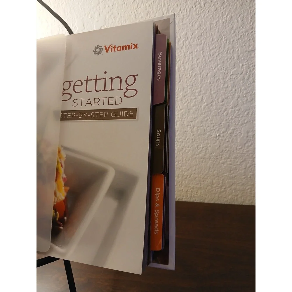 Vitamix Cookbook :‎ 250 Delicious Whole Food Recipes to Make in Your Blender #14